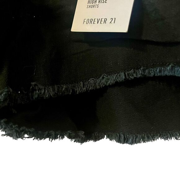 Forever 21 NWT shorts - Picture 5 of 7